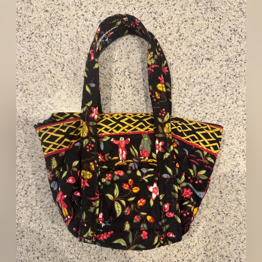 Vera Bradley Mini Quilted Handbag. Retired and Rare Ming Print Bag.